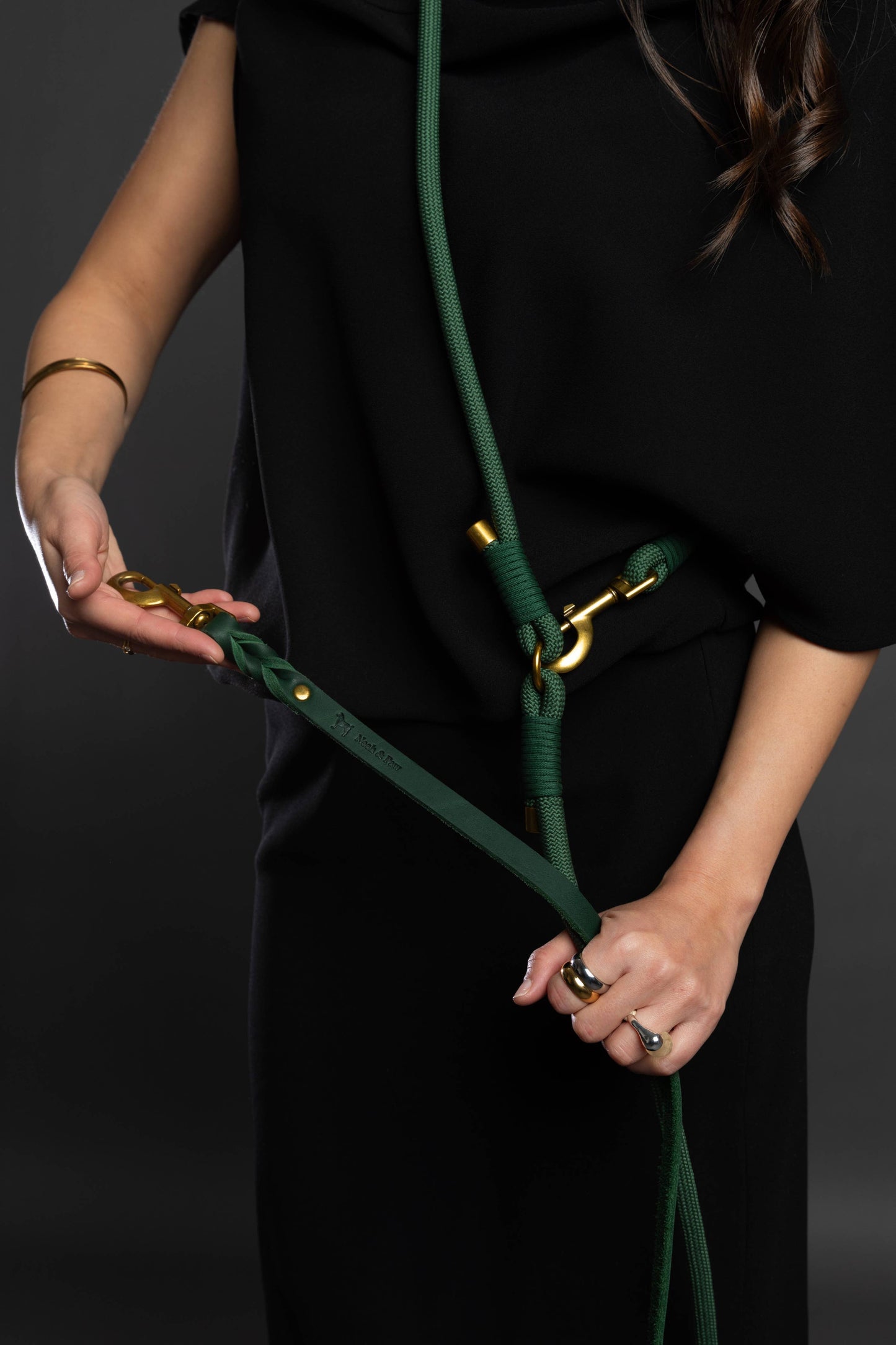6-in-1 Oil-Waxed Leather and Paracord Dog Leash