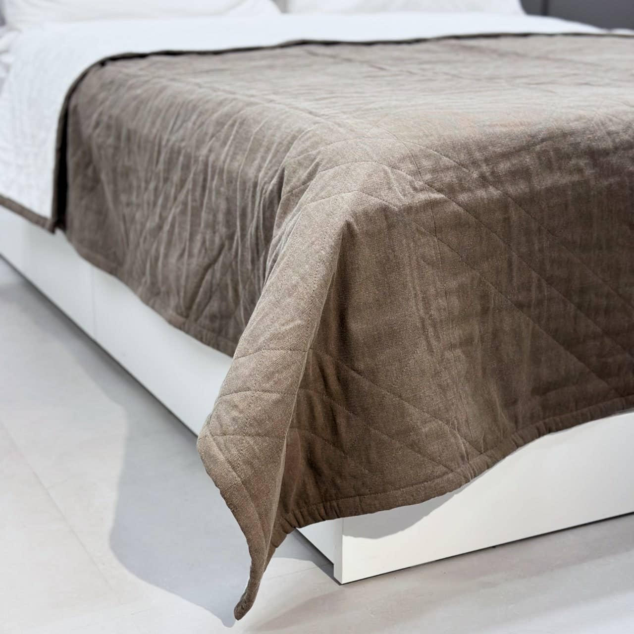 Jupiter Organic Weighted Bed Quilt